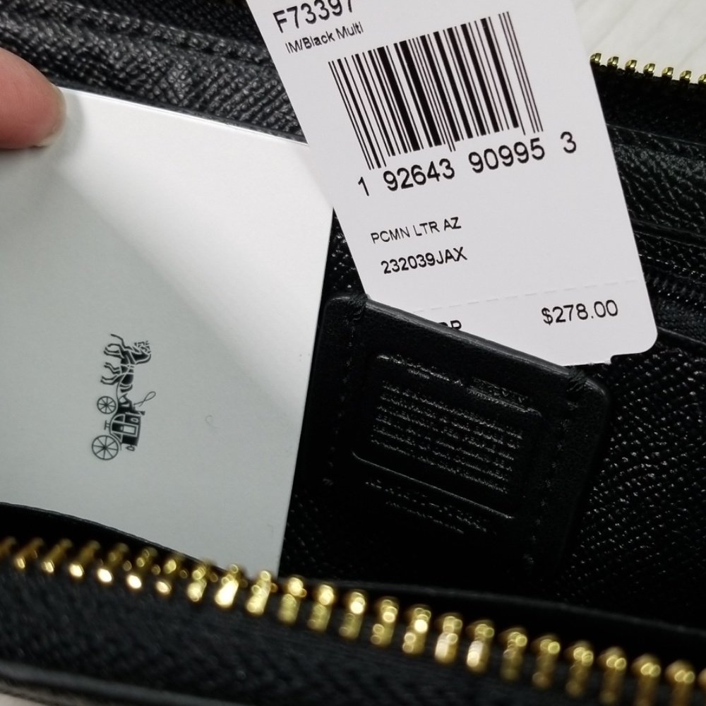 SOLD****Coach pacman wallet - Picture 6 of 8